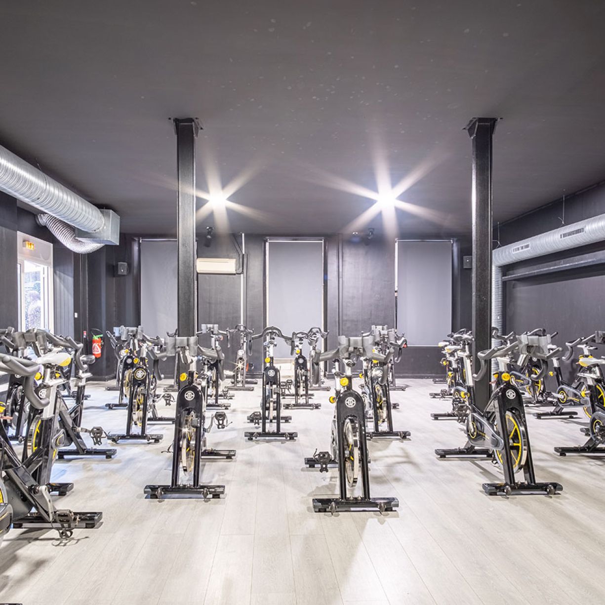 Biking Cycling RPM Indoor Salle de Sport Bordeaux